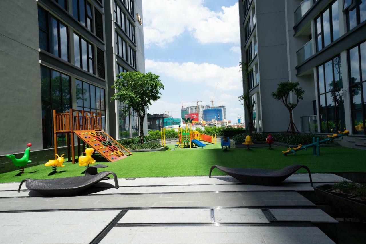 Hi-Home Suites - Vinhomes Metropolis Hanoi Exterior photo